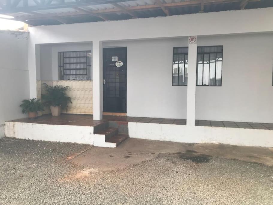 Casa Com 2 Quartos Agradaveis Com Ar Condicionado Фос ду Игуасу Екстериор снимка