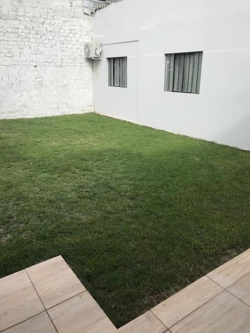 Casa Com 2 Quartos Agradaveis Com Ar Condicionado Фос ду Игуасу Екстериор снимка
